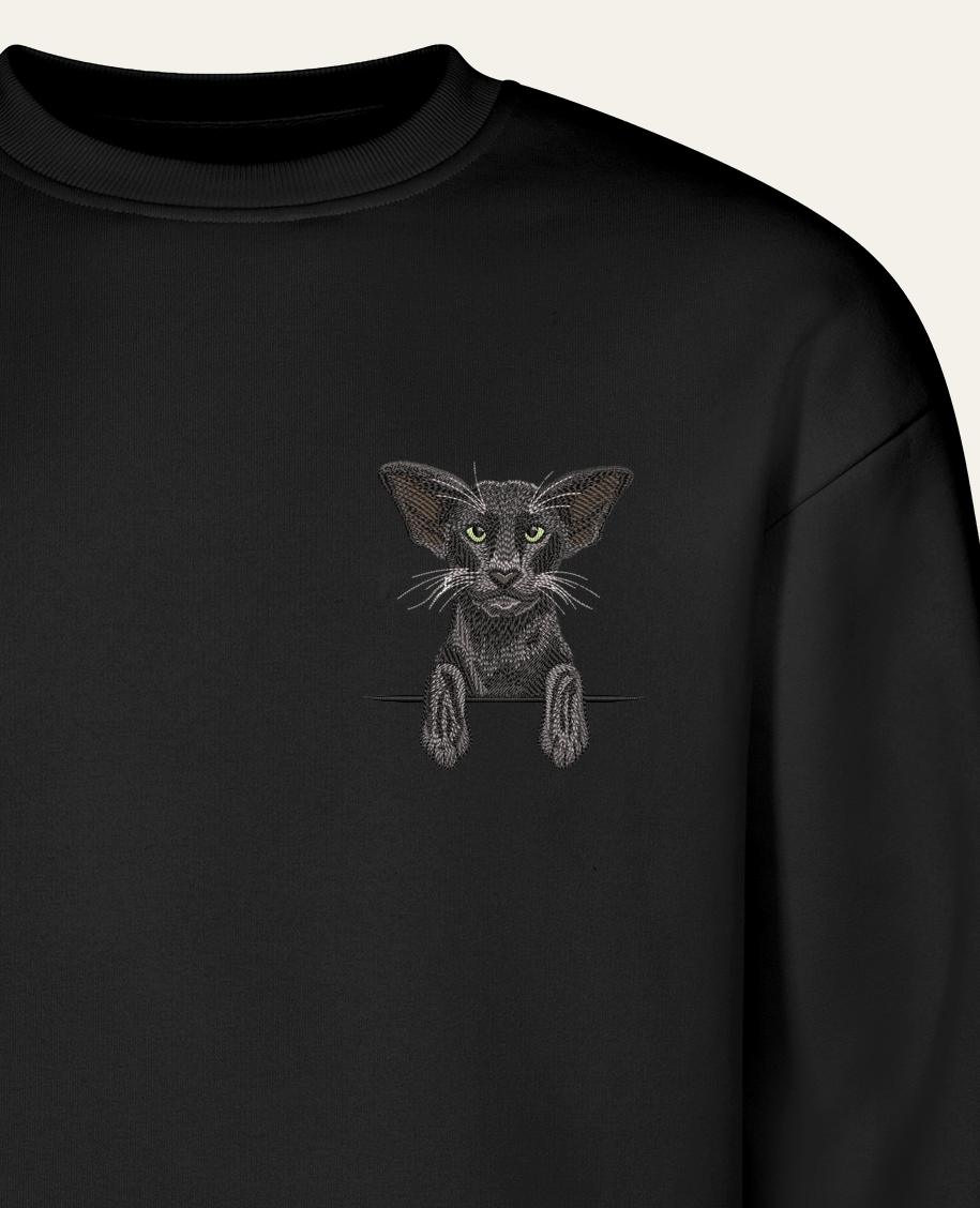 Kot orientalny (czarny) – bluza z haftem, czarna
