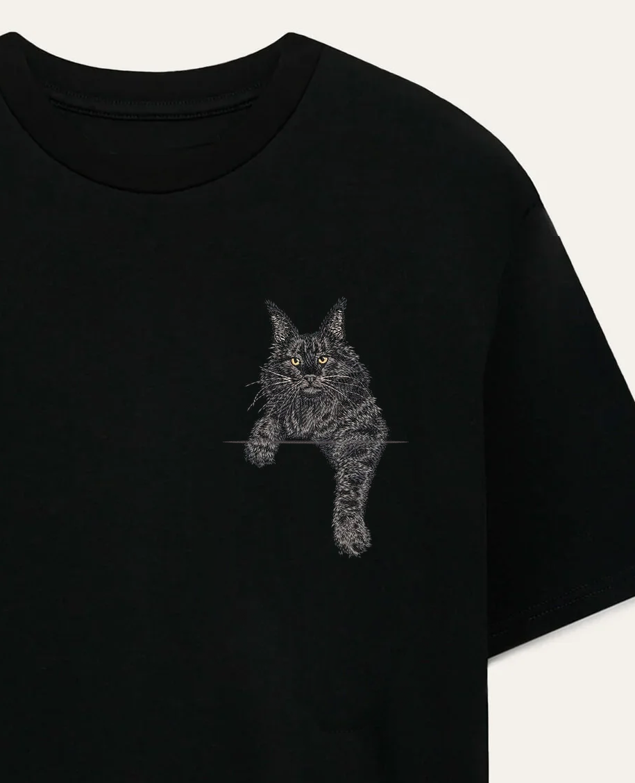 Maine coon (czarny) – koszulka z haftem