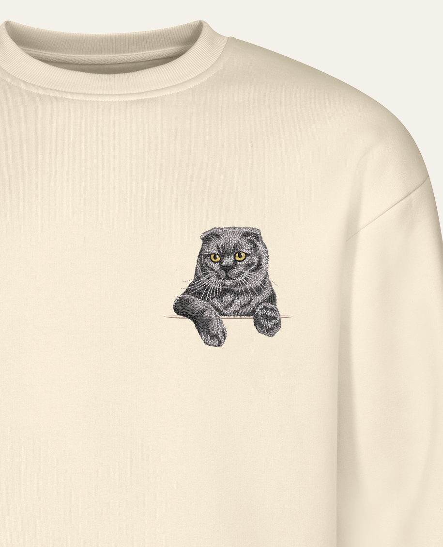 Kot szkocki fold – bluza z haftem, piaskowa