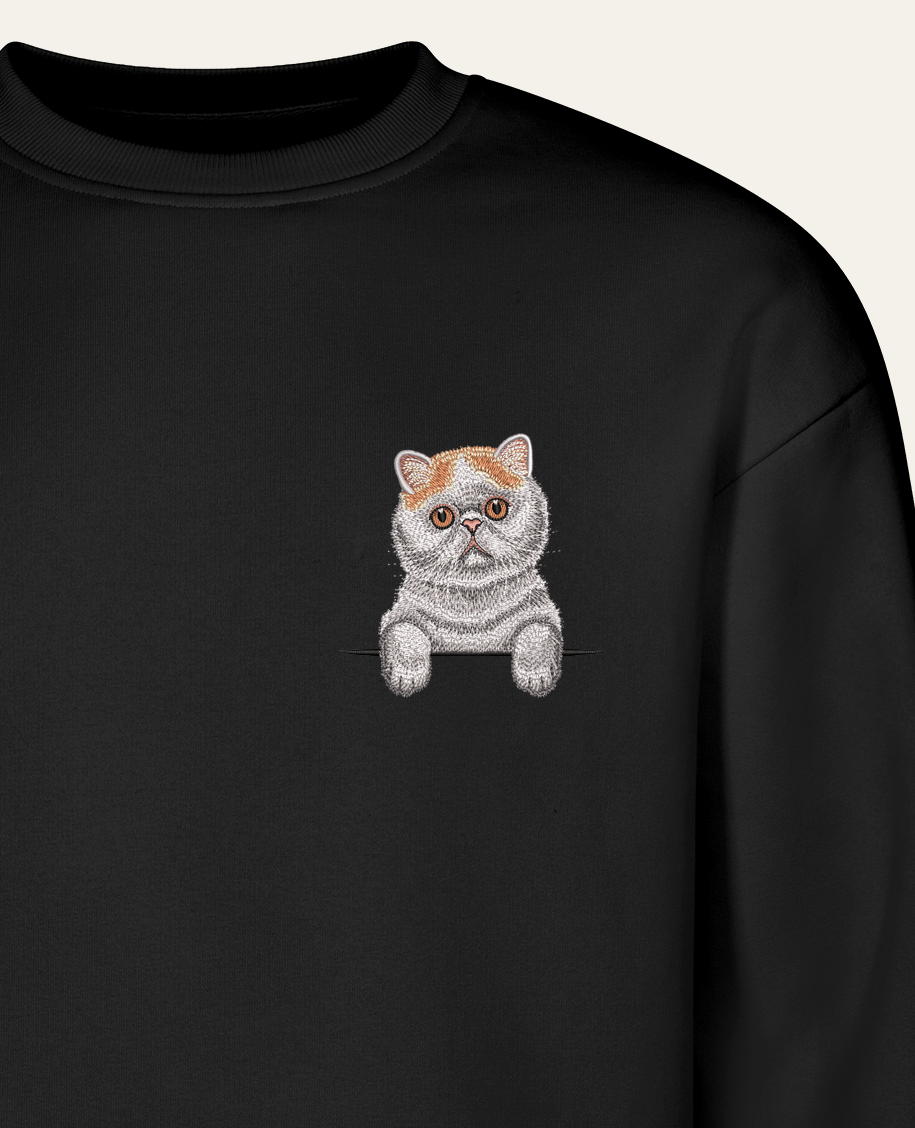 Kot egzotyczny – bluza z haftem, czarna