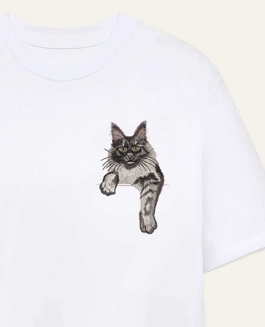Maine coon (czarny dymny) wzór 2 – koszulka z haftem