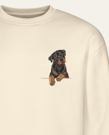 Rottweiler – bluza z haftem, piaskowa (zbliżenie)