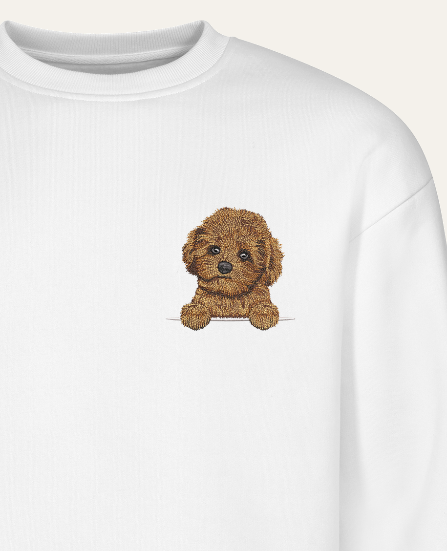 Maltipoo mini – bluza z haftem, biała (zbliżenie)