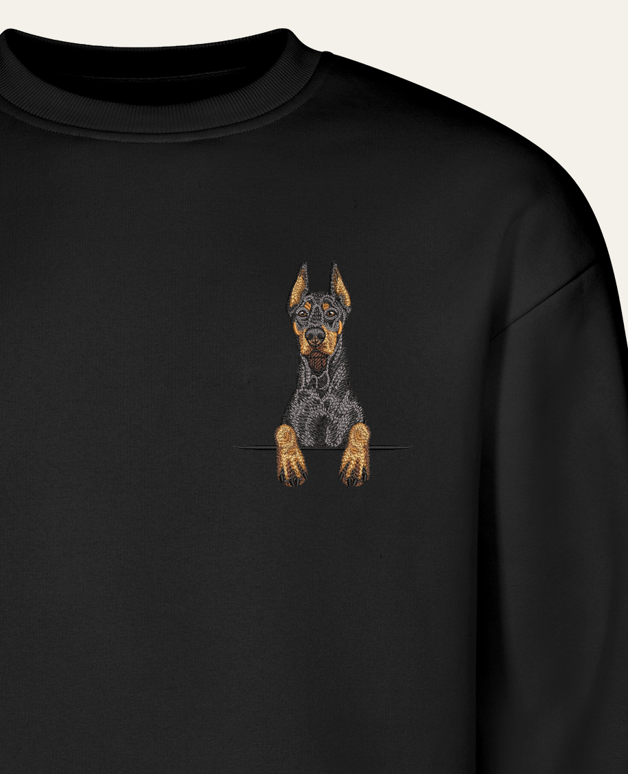 Doberman (czarny) wzór 2 – bluza z haftem, czarna (zbliżenie)