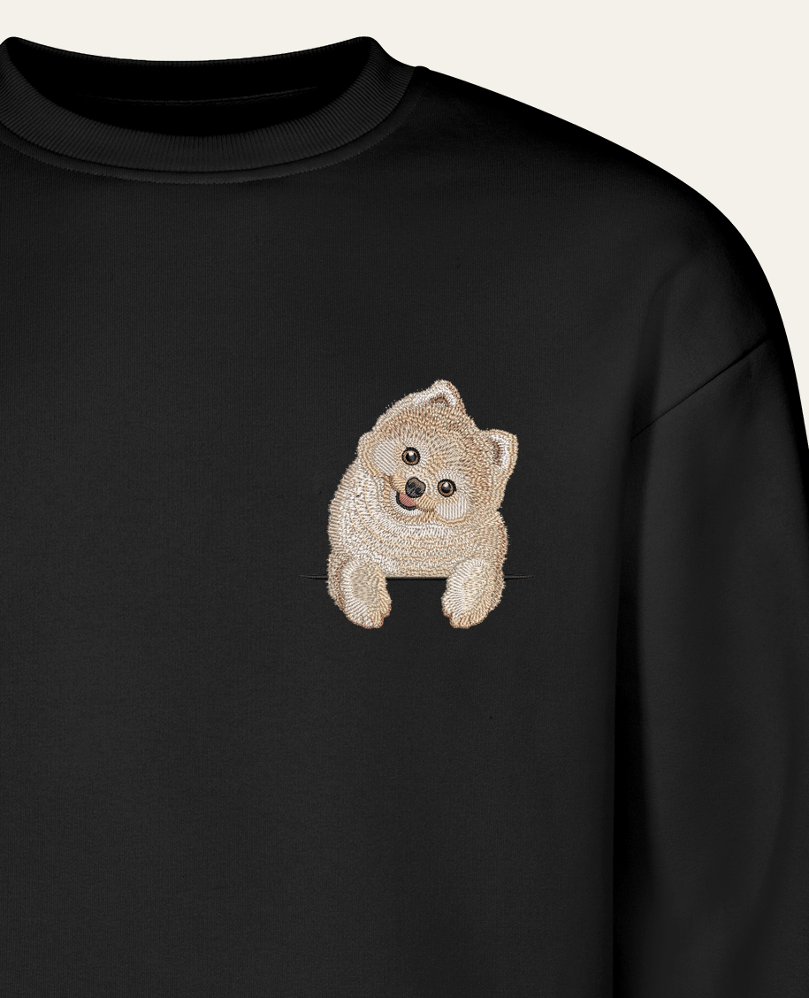 Szpic miniaturowy (Pomeranian) (kremowy) – bluza z haftem, czarna (zbliżenie)