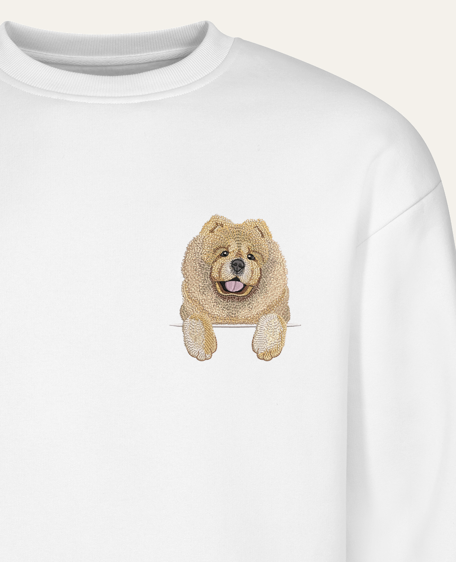 Chow chow (kremowy) – bluza z haftem, biała (zbliżenie)