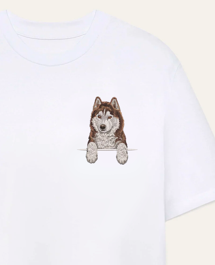 Husky syberyjski (brązowy) – koszulka z haftem