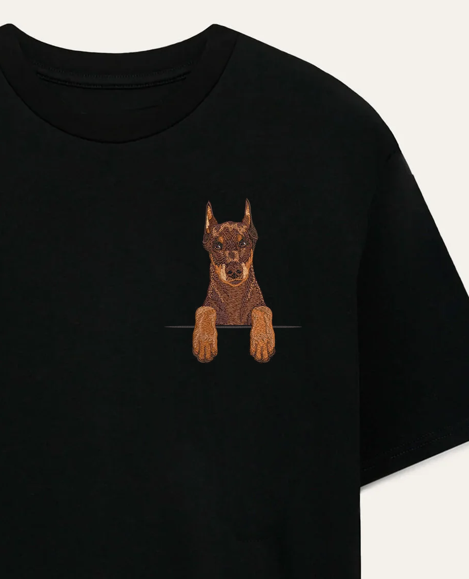 Doberman (brązowy) – koszulka z haftem
