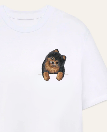 Szpic miniaturowy pomeranian (czarny podpalany) – koszulka z haftem