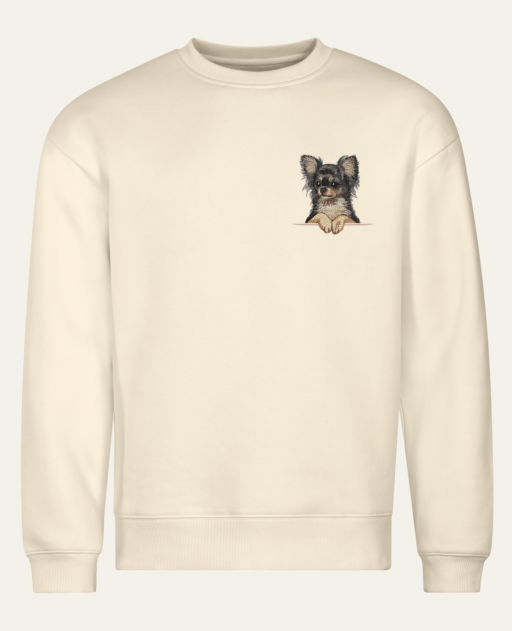 Chihuahua długowłosa (czarny) – bluza z haftem, piaskowa (cała sylwetka)