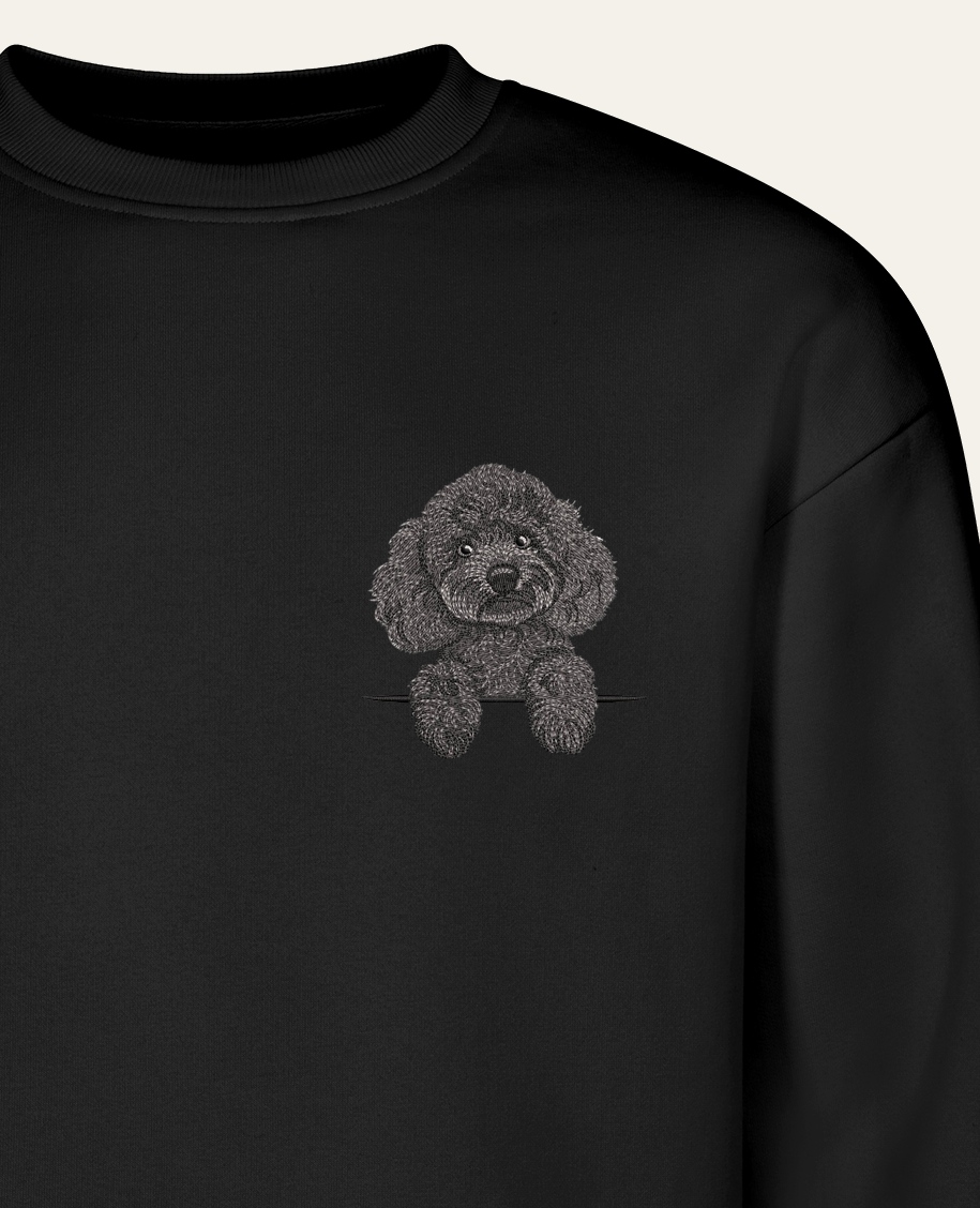 Pudel toy (czarny) – bluza z haftem, czarna (zbliżenie)
