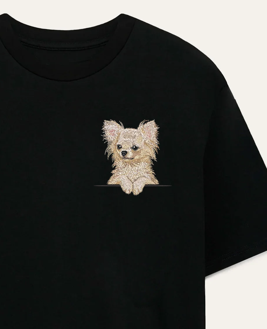Chihuahua długowłosa (biały) – koszulka z haftem