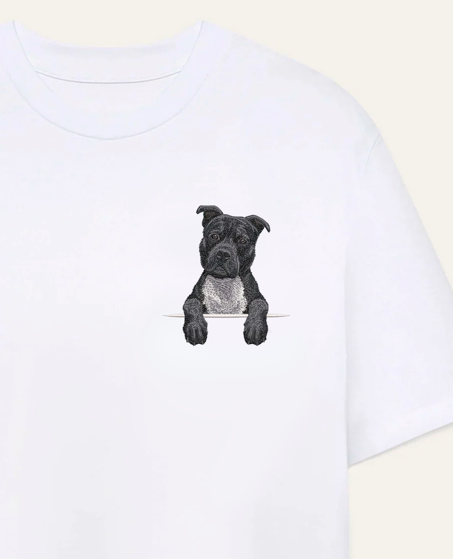 American Staffordshire terrier (czarny) – koszulka z haftem