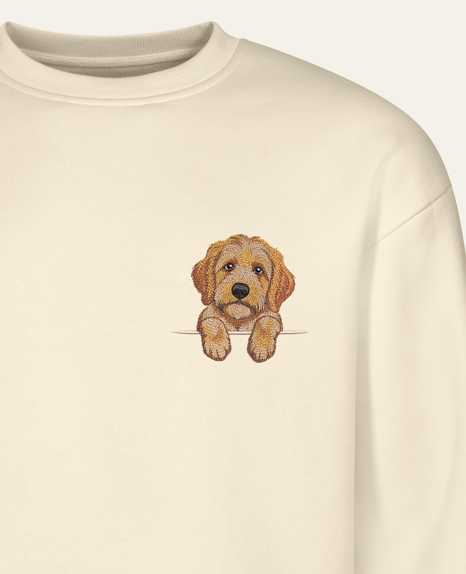 Goldendoodle (złoty) – bluza z haftem, piaskowa (zbliżenie)
