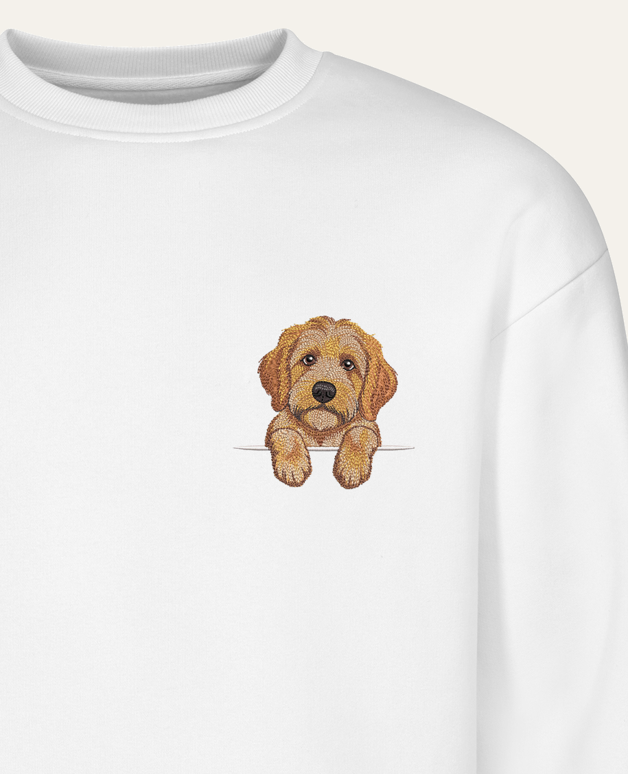 Goldendoodle (złoty) – bluza z haftem, biała (zbliżenie)