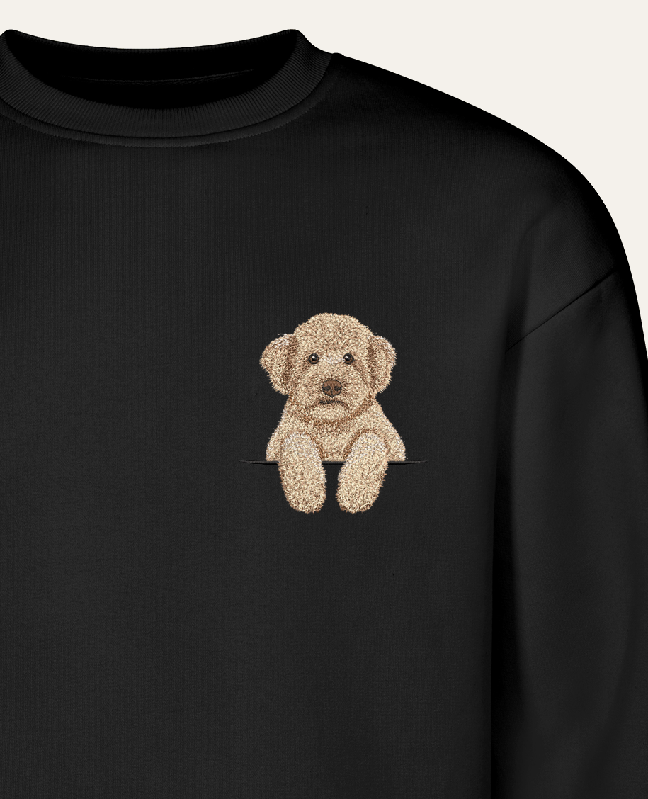 Lagotto romagnolo (beżowy) – bluza z haftem, czarna (zbliżenie)