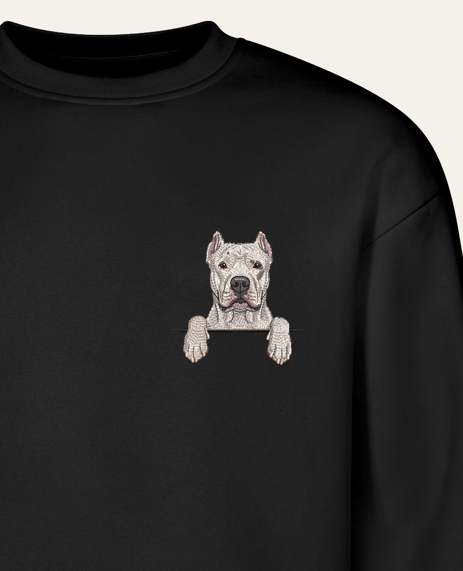 Dog argentyński (biały) – bluza z haftem, czarna (zbliżenie)