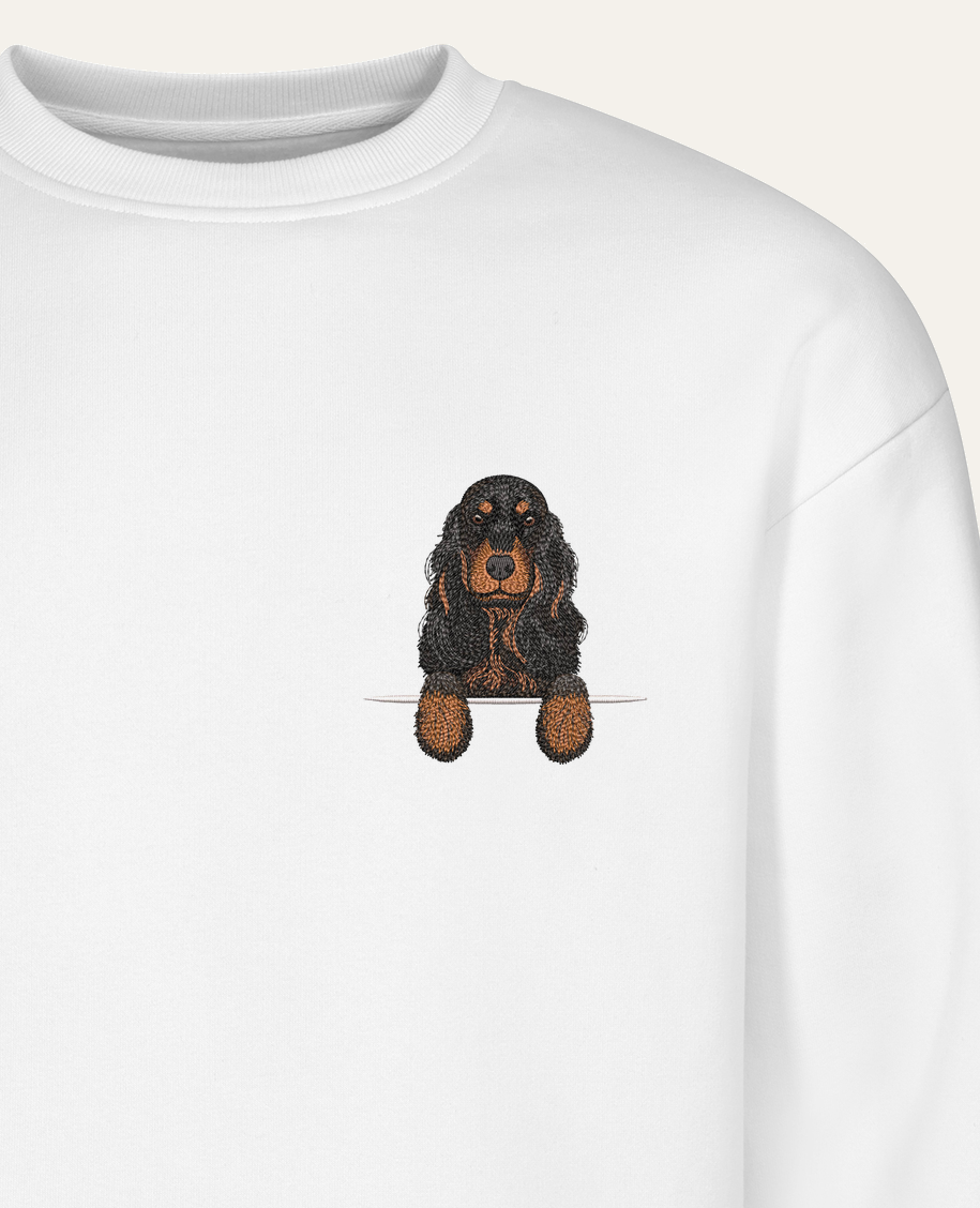 Cocker spaniel angielski (czarny podpalany) – bluza z haftem, biała (zbliżenie)