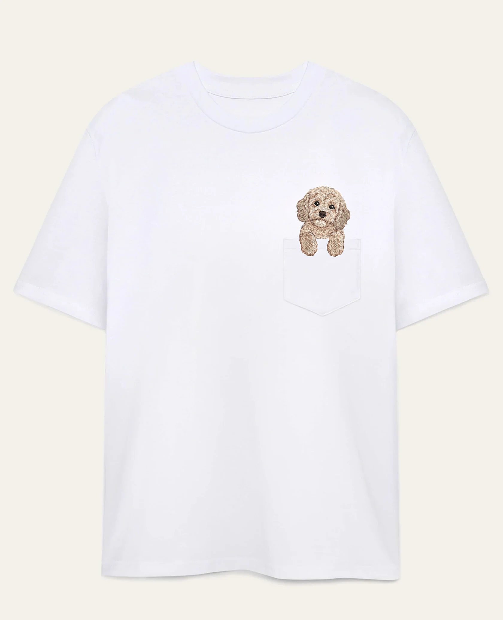 Cavapoo (kremowy) – koszulka z haftem, biała, cała sylwetka
